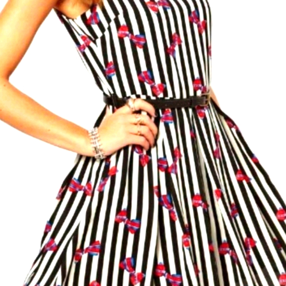 Glamorous sleeveless stripe bow dress